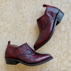 Frye Billie Western Distressed Red Ankle Boot 6.5